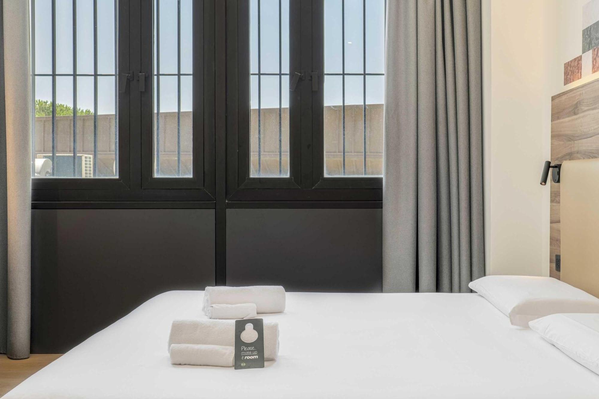 B&B Hotel Prato City Center Exterior photo