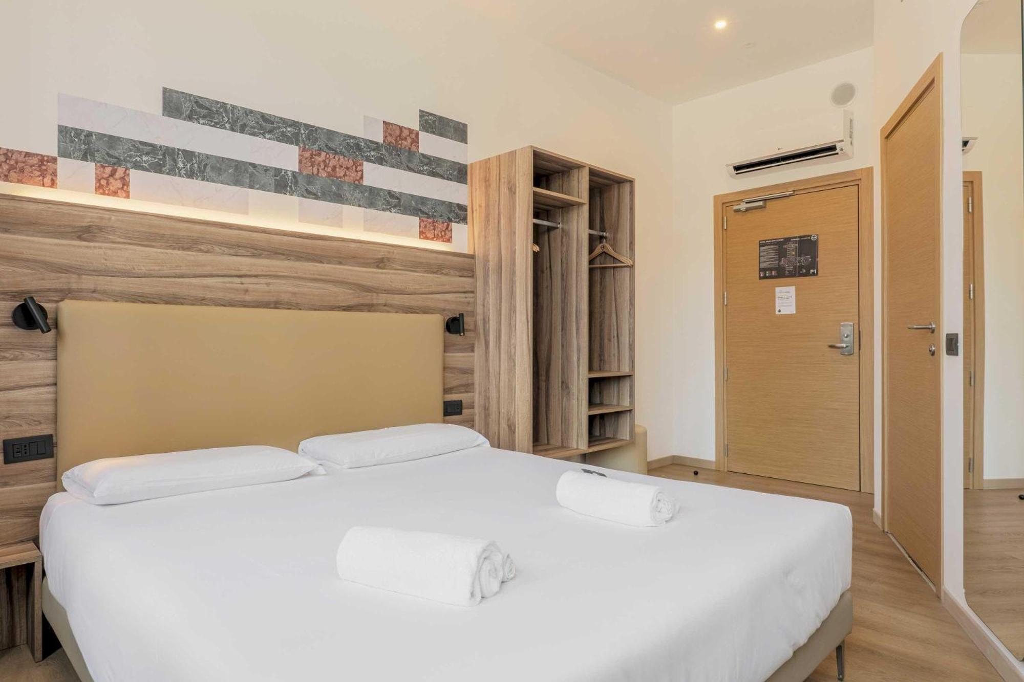 B&B Hotel Prato City Center Exterior photo