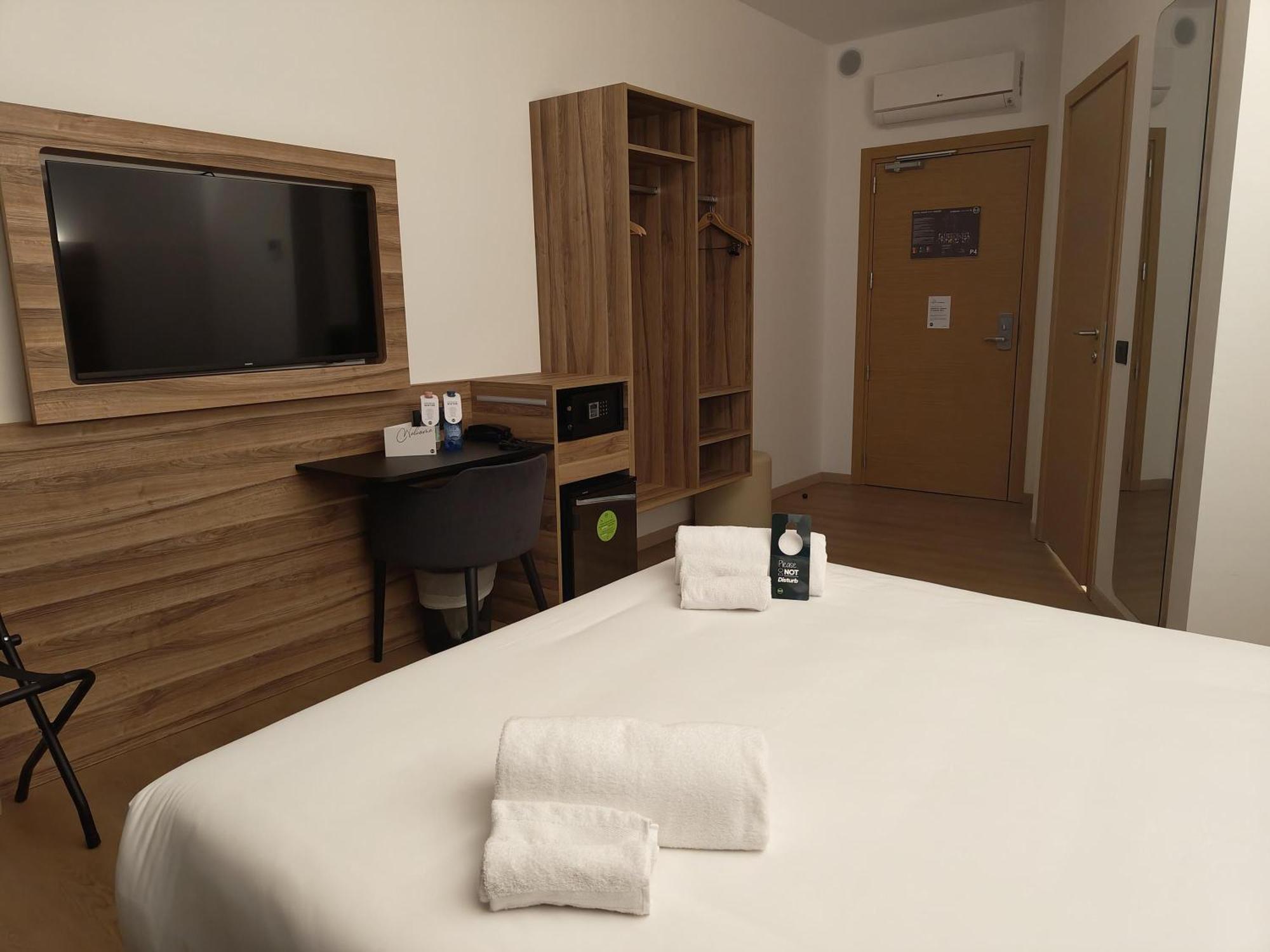 B&B Hotel Prato City Center Exterior photo