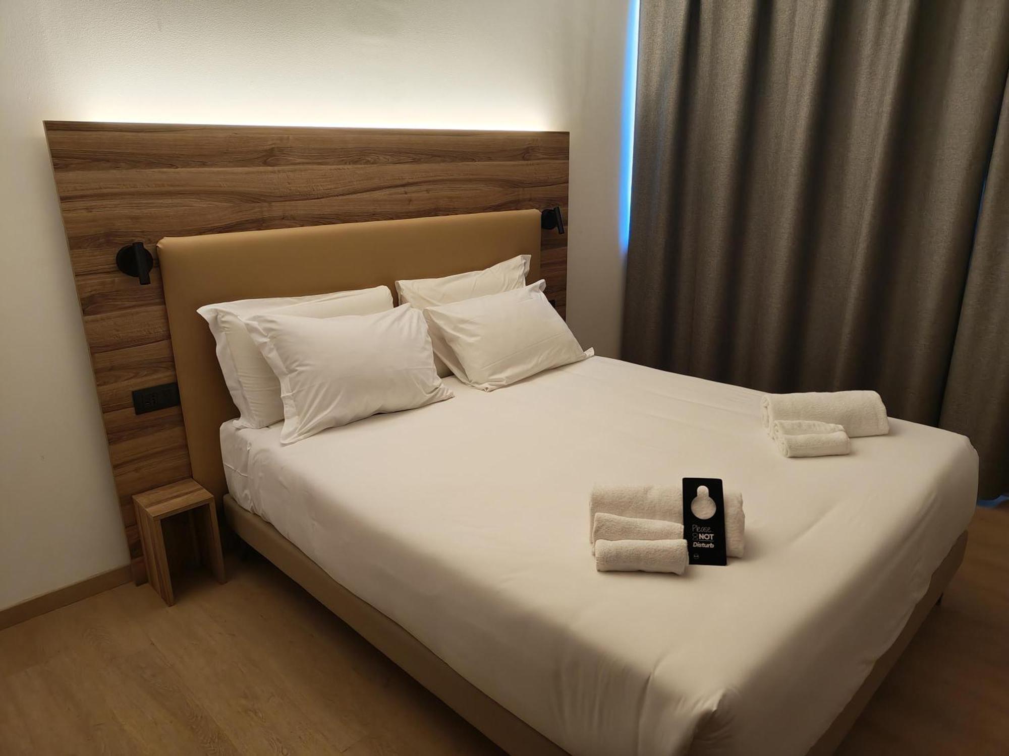 B&B Hotel Prato City Center Exterior photo
