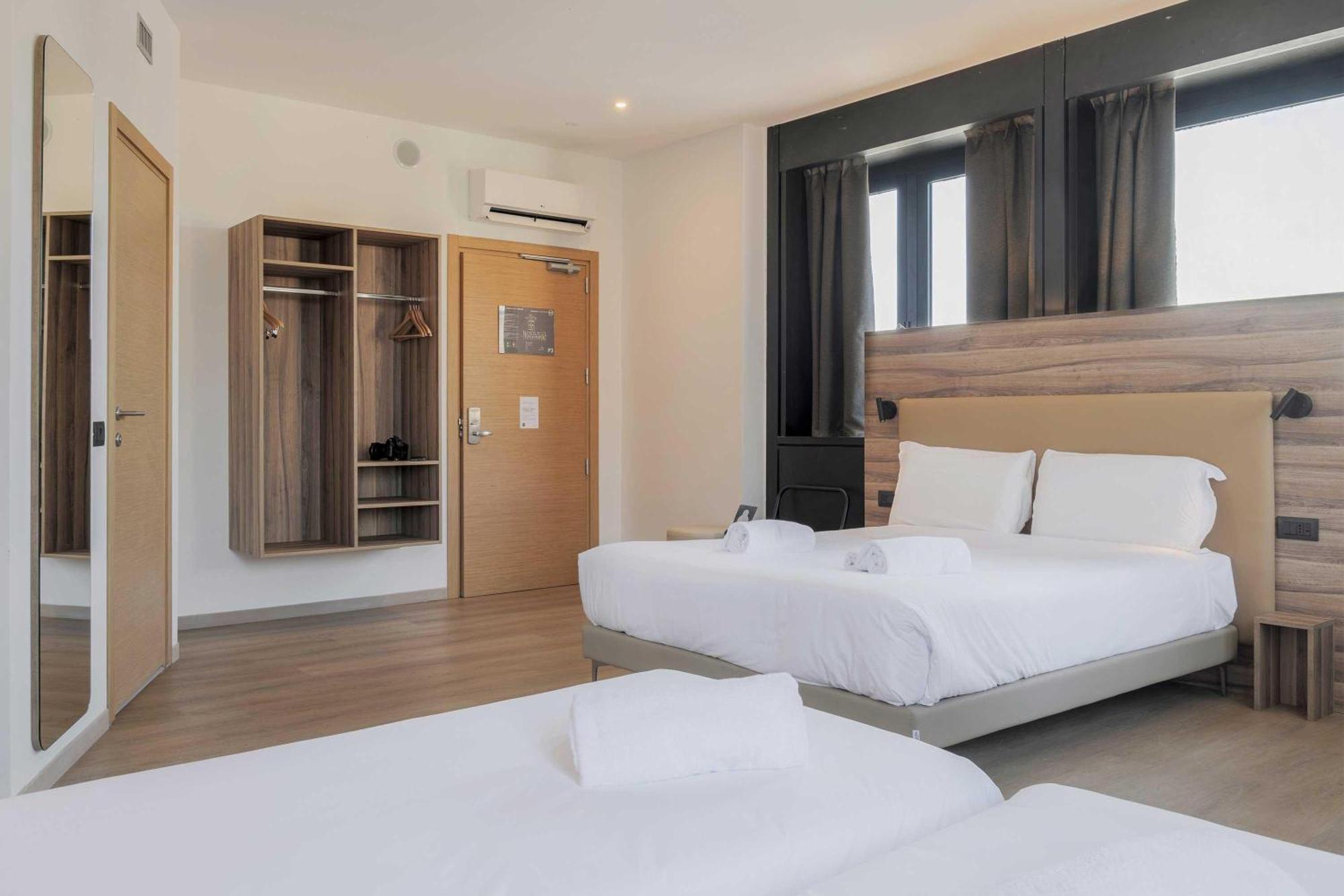 B&B Hotel Prato City Center Exterior photo